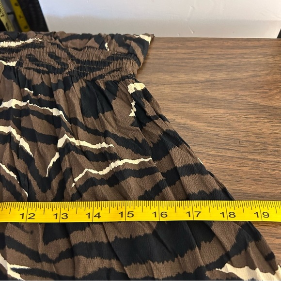 💕 Zara Black and White Wrap Dress with Plunge Neckline M - Picture 9 of 13